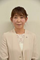 中村佳代子氏
