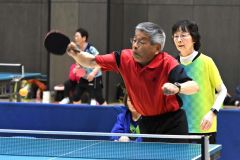 団体戦Ａグループ　幕別卓協　仲上雄治・青柳恵子組