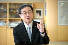 「フードバレーが世界の課題解決に」　米沢市長任期残り１年インタビュー