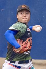 調整するオイシックス新潟の牧野憲伸（白樺学園高出）