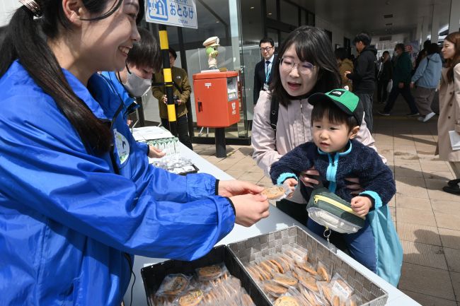 【写真】「ずっと愛される道の駅でいて」 3周年記念で感謝祭にぎわう 音更