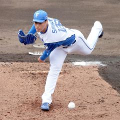 【日本ハムーオイシックス】３回に公式戦初登板する日本ハム・澁谷純希＝鎌ケ谷（大賀章好撮影）