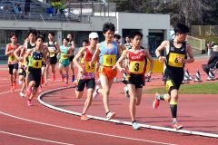中学男子３０００メートル