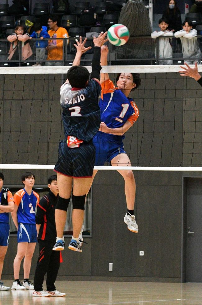 【写真】白樺学園男子V、帯南商女子連覇 バレーボール春季高校リーグ大会