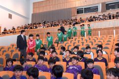 ４０チーム健闘を誓い合う、信田（芽室少）選手宣誓　２０２５ジュニアサッカーフェスタｉｎ十勝 15