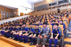 ４０チーム健闘を誓い合う、信田（芽室少）選手宣誓　２０２５ジュニアサッカーフェスタｉｎ十勝 18