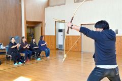 万博でアイヌ舞踊を　帯広カムイトウウポポ保存会　１７日に披露 4