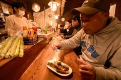 幕別本町地区で「アスパラナイト」　旬の味楽しむ