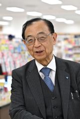 インタビューに応じる宮脇社長（４月２４日、塩原真撮影）