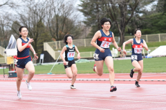 中学女子3年１００メートル３組