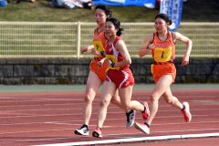 女子３０００メートル
