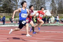 男子２００メートル　７組