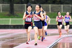 中学女子１５００メートル