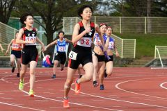 中学女子４００メートルリレー　２組
