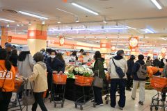 ４月１８日にリニューアルオープンしたザ・ビッグ元町店。老朽化した設備を入れ替え、商品構成も見直した