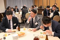 代表幹事に上野庸介氏　商工中金ユース会 4