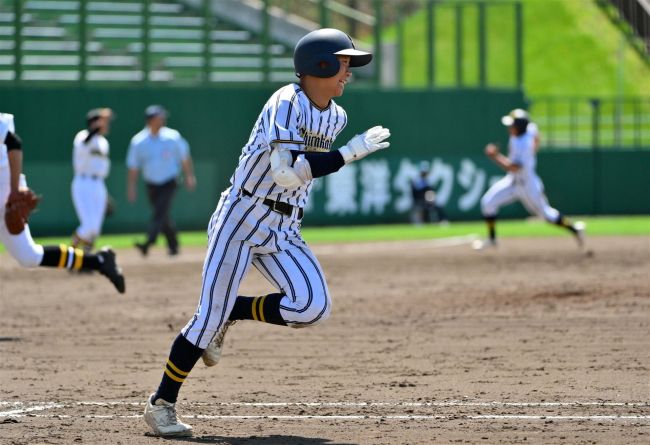 白樺学園圧勝コールド発進　２１－２芽室　春季道高校野球十勝支部予選第２日