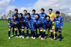 【決勝・北海道十勝スカイアース―ＢＴＯＰ北海道】試合前に写真撮影に臨むスカイアースのメンバー