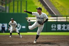 【１回戦・帯三条―音更】音更打線を無安打に抑える帯三条の先発・古川遥久投手（金野和彦撮影）