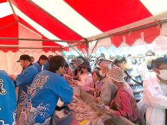 多くの人でにぎわう広尾町ブース