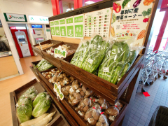 ダイイチ札内店の幕別町産野菜コーナー