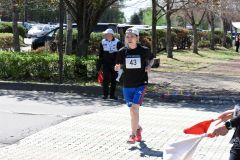 ７０人がスイムとランに奮闘　帯広の森アクアスロン大会 7