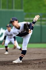 【準決勝・帯大谷―帯南商】帯南商は２番手投手として織茂慎太郎がマウンドに上がった