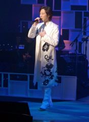 演歌の貴公子山内惠介さん２５周年特別企画　１５日帯広　１２００人ほどおおにぎやか 2