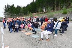 多くの地域住民が移動した国道３３６号の津波緊急避難場所
