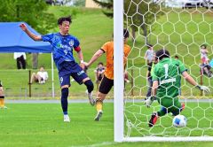 「全員で勝利を」ホームで９得点　北海道十勝スカイアース道リーグ大勝発進 15