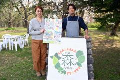 Ｂｅ　Ｙｏｕｒｓｅｌｆへの来場を呼び掛ける（左から）成瀬実行委員長とめむろプラニングの川上徹専務