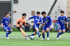 帯北高快勝、５―１駒大苫小牧高　Ｕ１８サッカーリーグ北海道ＦＡリーグ第６節 3