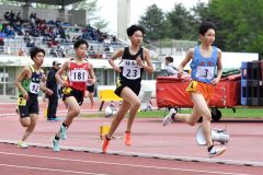 中学男子１５００メートル４組