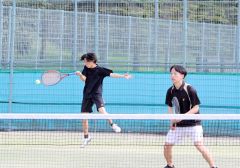 男子団体戦優勝の帯緑陽
