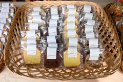 小さなお菓子屋さん結束　小谷さんら１０人、団体設立　あすまで初イベント 3