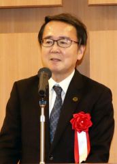 祝辞を述べる香川県の池田知事