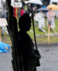 荒行「火渡り」で無病息災願う　剣山麓で第１回火まつり　清水 写真5