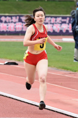 女子七種競技・８００メートル