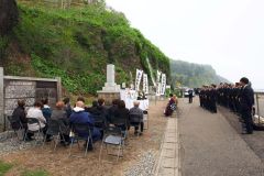 約４０人が出席した海難碑・延命地蔵尊供養祭