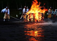火渡りで無病息災願う　剣山麓　煩悩焼き尽くす　清水で火まつり 7