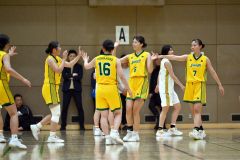 女子決勝・帯大谷―白樺学園（金野和彦撮影）