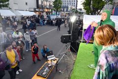マジックショーなどのステージイベントが会場を沸かせた