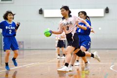 女子優勝決定戦・帯三条―帯柏葉（金野和彦撮影）