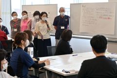 参加者は情報提供を受けて支援体制構築の上で重要な視点を確認した