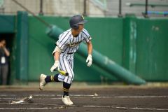 白樺学園　猛攻で９年ぶりに４強入り　士別翔雲に１３―１　春季道高校野球