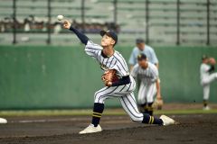 【準決勝・白樺学園―北海】先発で登板する白樺学園の谷内翔