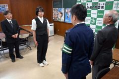 スタート式で宣誓を行う野中さん