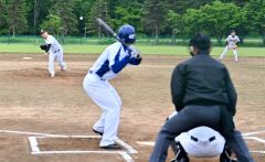 開幕を迎え、熱戦が繰り広げられた文部科学大臣杯（十勝三菱自動車－三協設備）