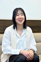穏やかな表情で競技人生や引退試合イベントなどについて語る永原和可那さん（金野和彦撮影）