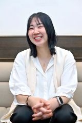穏やかな表情で競技人生や引退試合イベントなどについて語る永原和可那さん（金野和彦撮影）